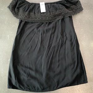 Black off the shoulder dress NWT Hollister S